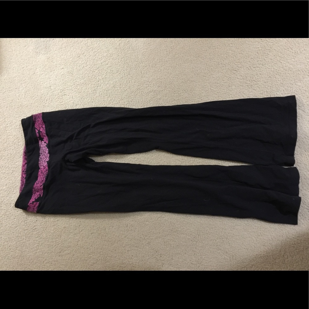 Lucy bellbottom style workout pants